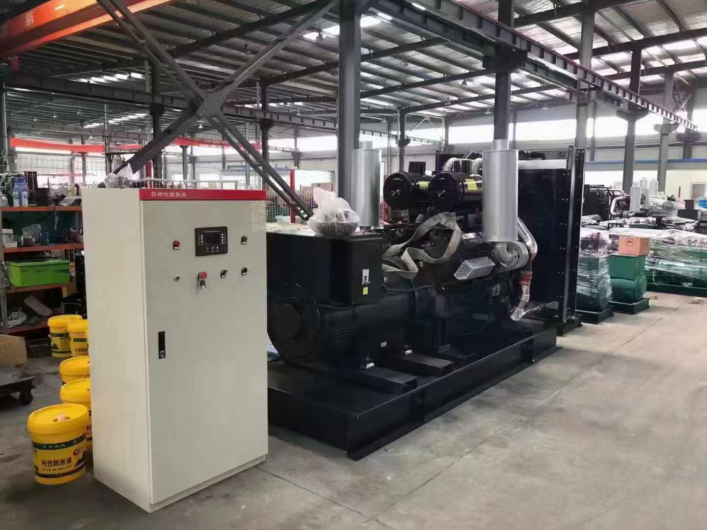 金湾发电机2000kVA 负载需要多大的电缆？
