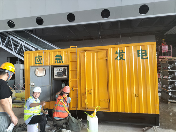 金湾怎样判断空气滤清器是否需要更换？